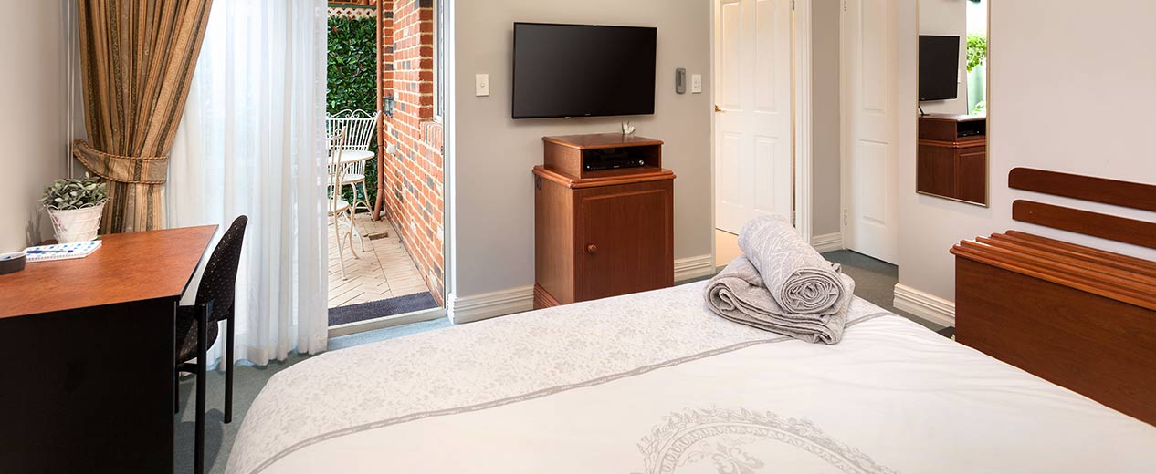 deluxe queen suite